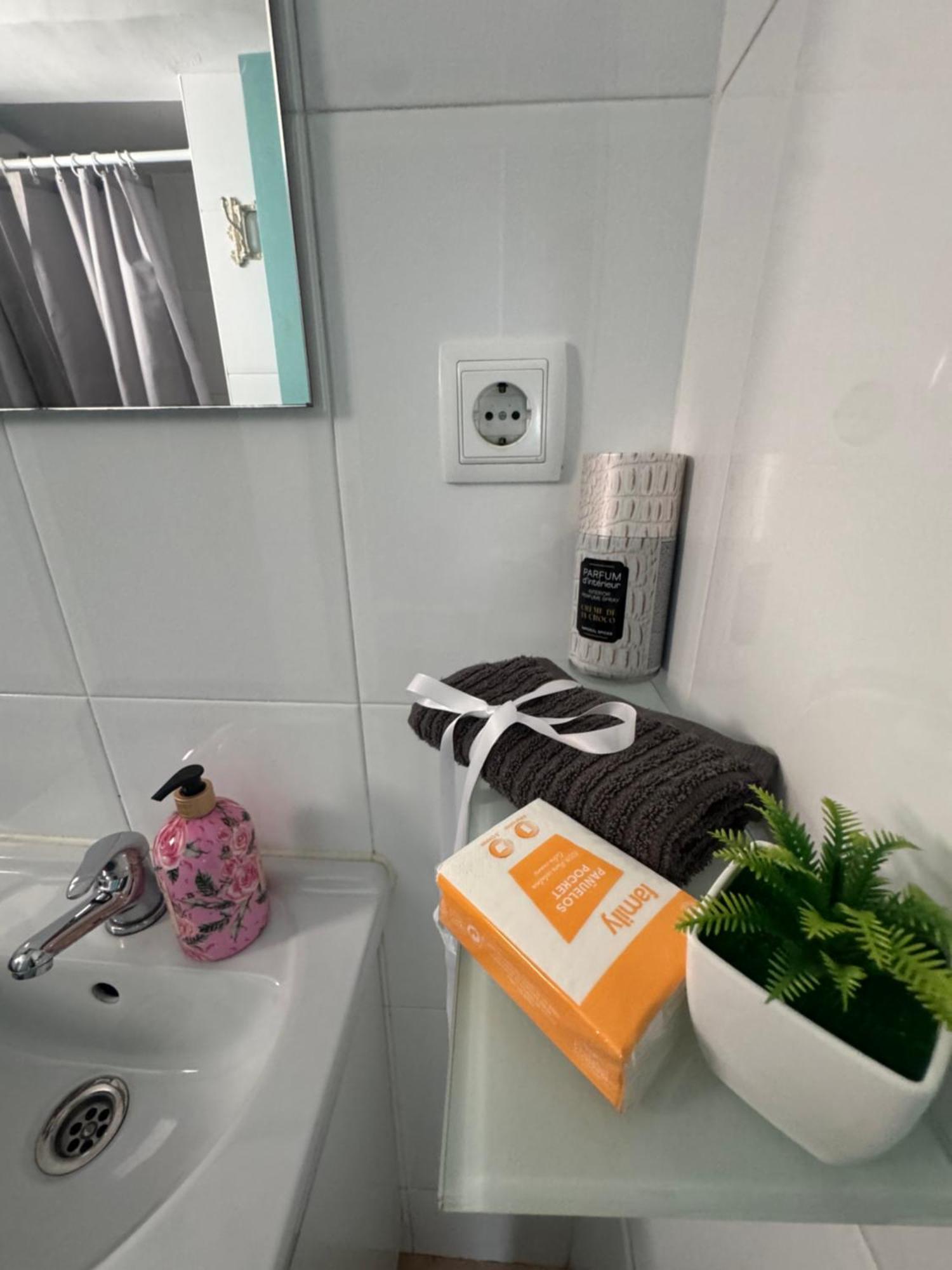 Lindo Y Acogedor Apartamento Grao Playa Gandia Piso 5To Sin Ascensor Bagian luar foto